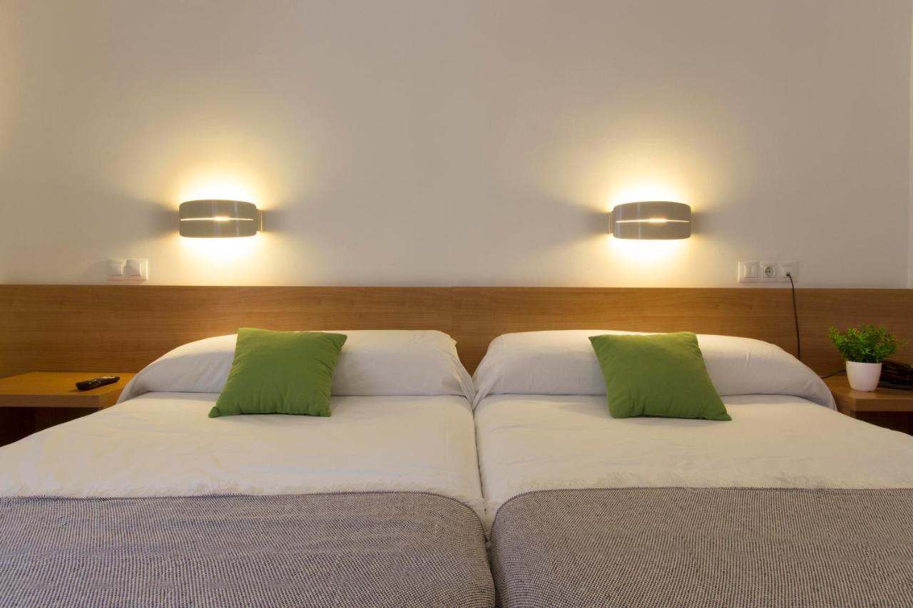 Hostal La Numantina โลโกรโญ ภายนอก รูปภาพ